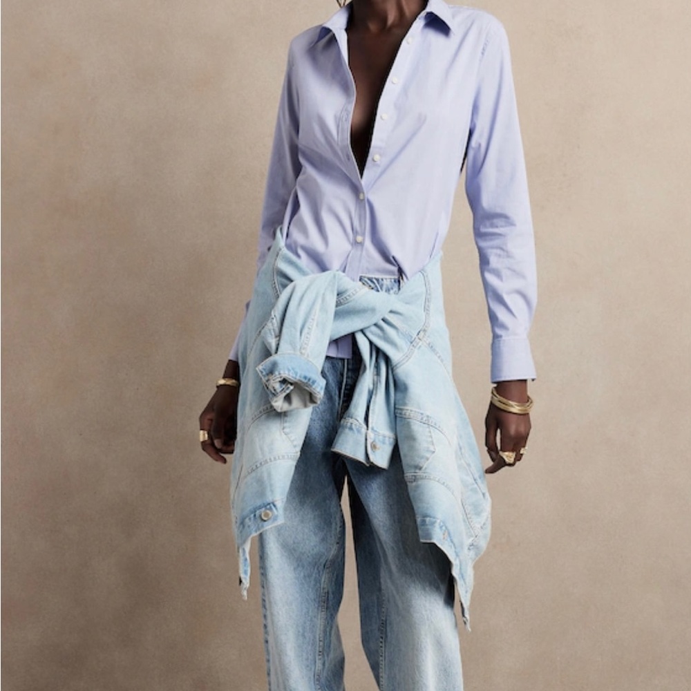 Size 4 Riley Tailored Banana Republic Shirt.